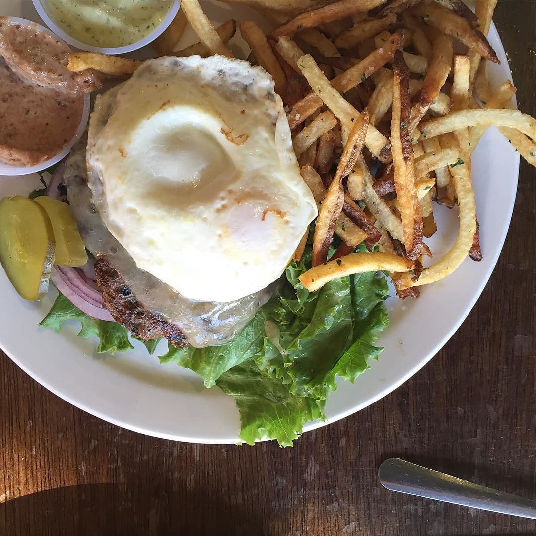 People_always_ask_me_what_I_eat_when_we_travel._Lots_and_lots_of_lettuce_wrapped_burgers._And_sometimes_when_I_m_feeling_fancy__a_burger_with_an_egg_on_top.__aageats