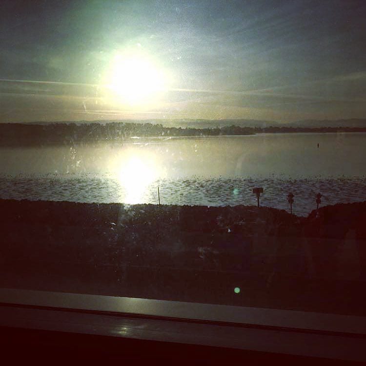 Early_morning_flight_to_LA_for_the_day._Keep_your_fingers
