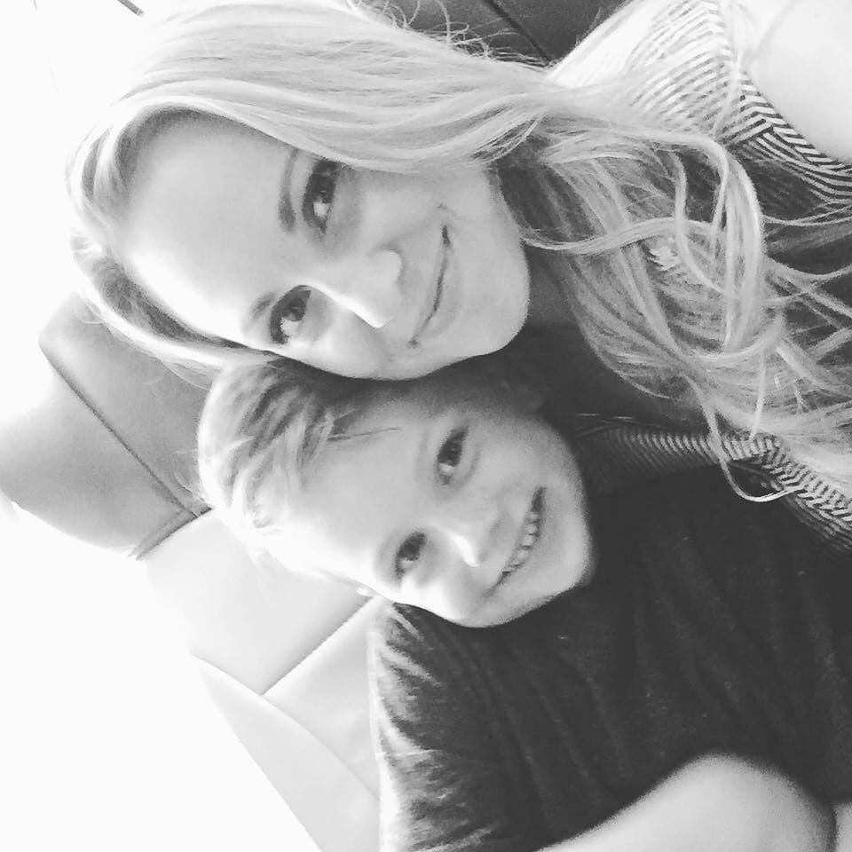 mommy_son_trip_to_la_for_the_day_to_support__alexslemonade_at_the__lalovesalexs_event___lalovesalexs__alexslemonadestand___standuptocancer