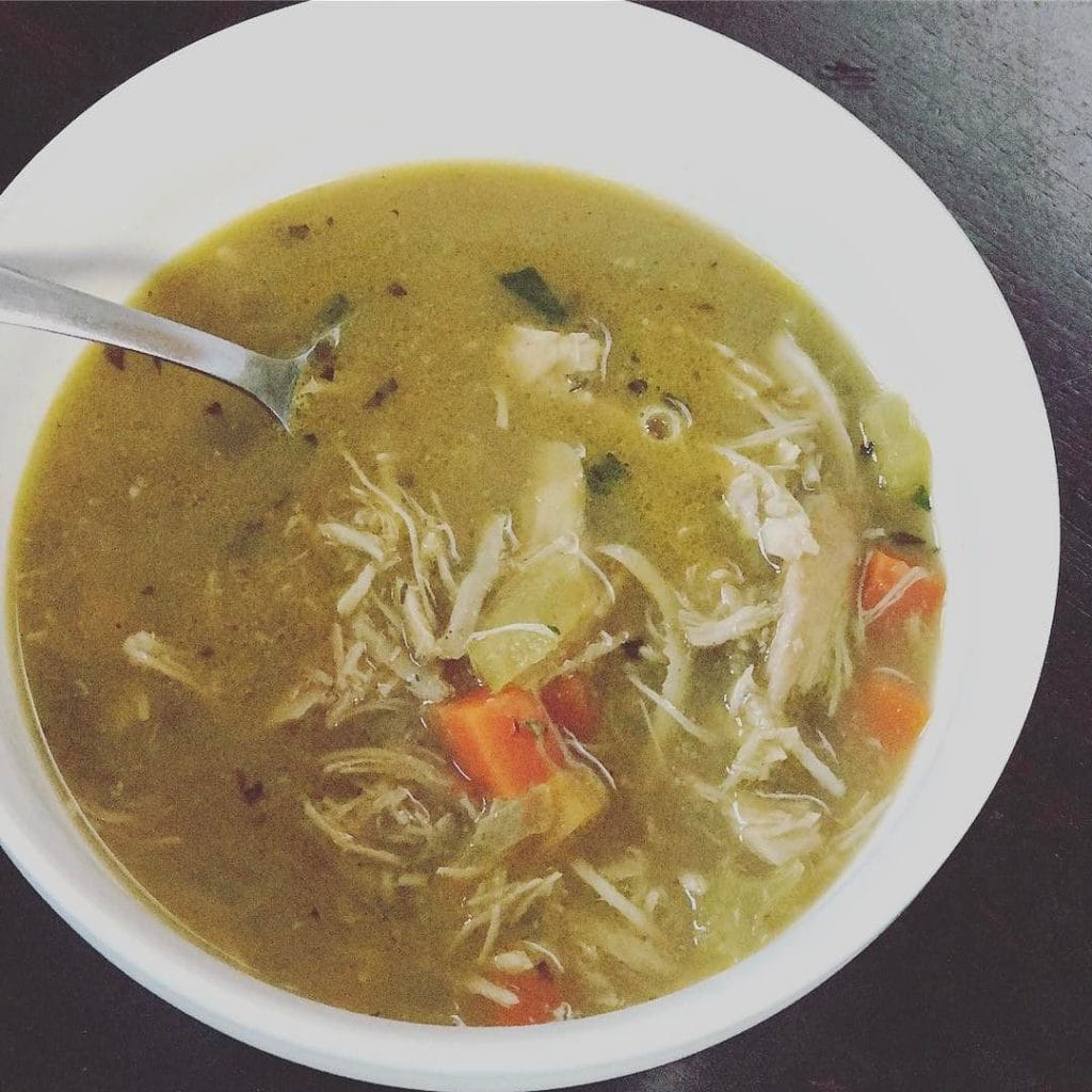 Chicken_soup_for_breakfast.______danielleeats__whole30__januarywhole30